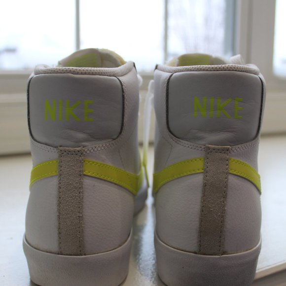 Nike Blazer Mid '77 Sneakers - Picture 6 of 6